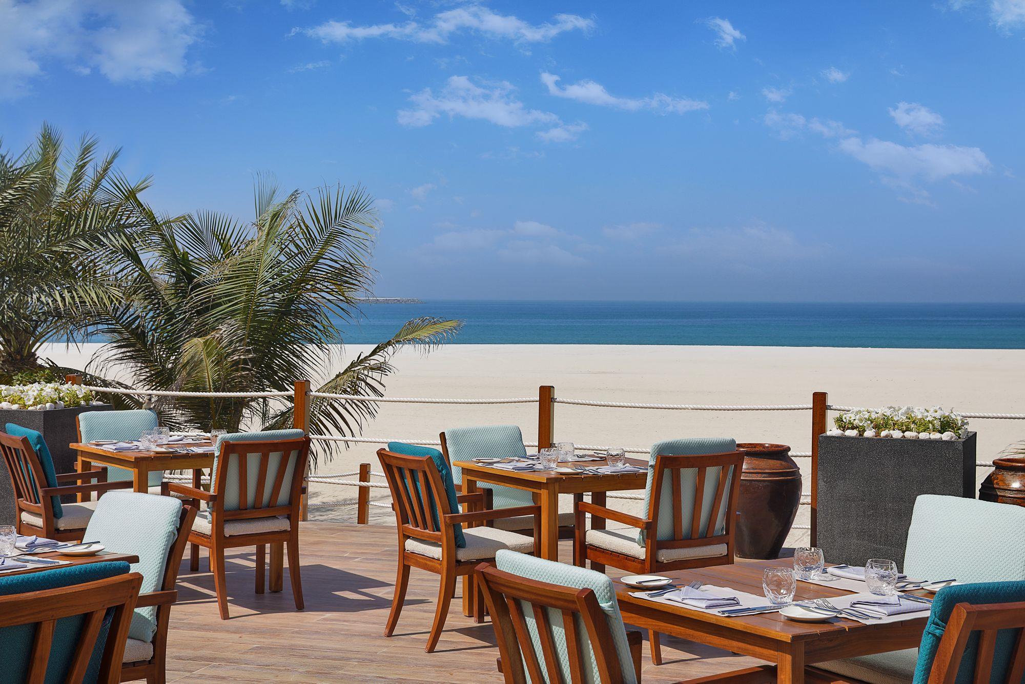 Аль хайм пляж. The Ritz-Carlton ras al Khaimah, al Hamra Beach. The Ritz Carlton al Hamra Beach 5*. Ritz ras al Khaimah. Ritz Carlton ras al Khaimah.